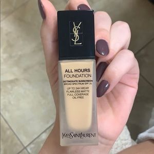 YVSSaint Laurent foundation, only used once